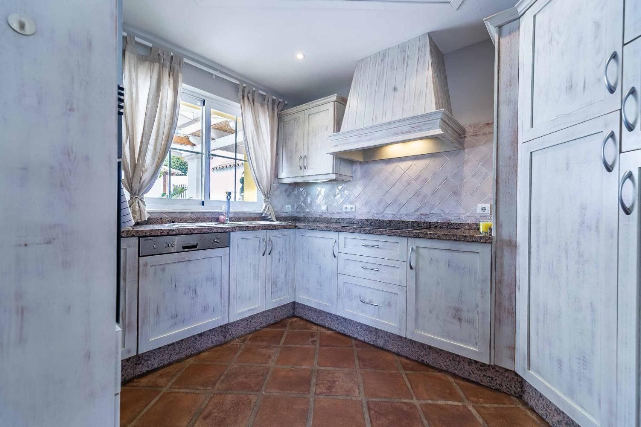 Sur Suites Miraflores Sitio de Calahonda エクステリア 写真